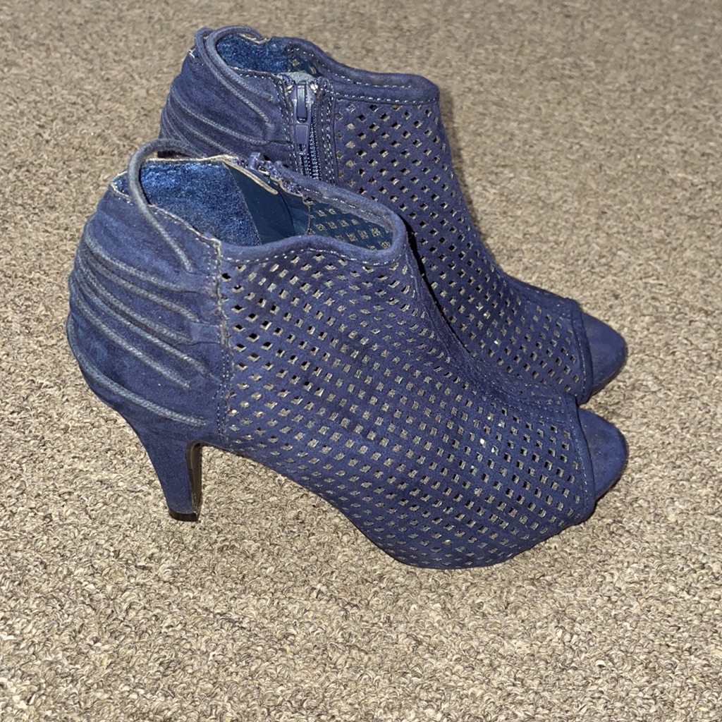Navy Pump